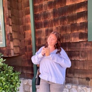 Meet your Posher, Emmy